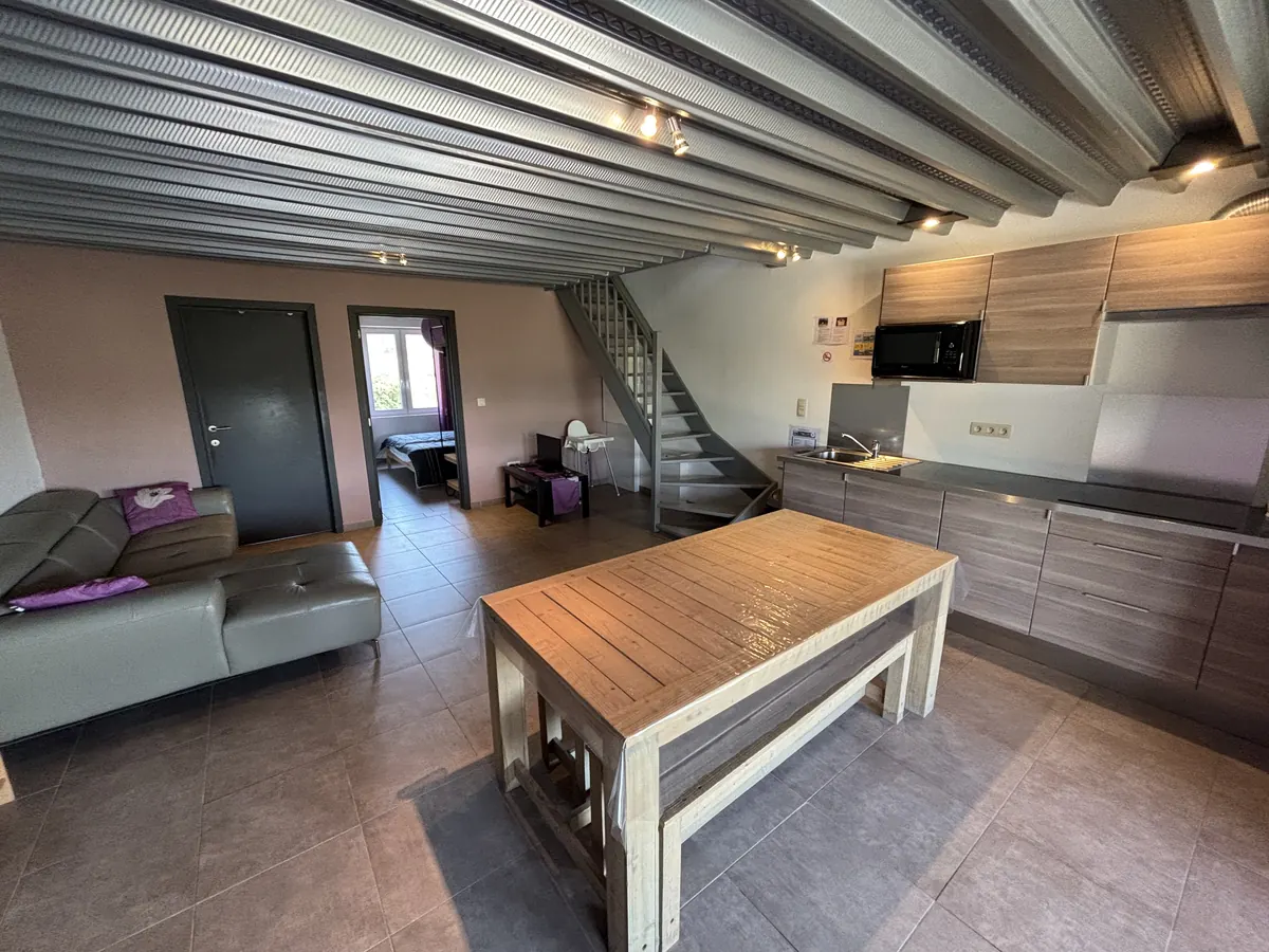 Woonkamer en keuken van vakantiewoning 2 van Villa Vallon I