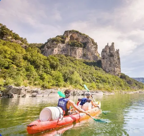 Kanoën op de Ardèche met Loulou Bateaux